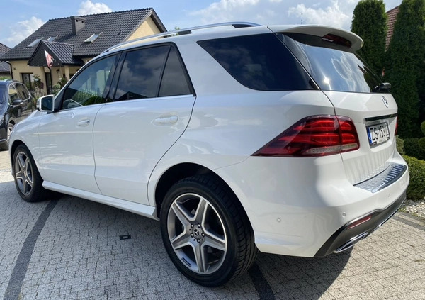 Mercedes-Benz GLE cena 165000 przebieg: 108000, rok produkcji 2017 z Czarna Woda małe 352